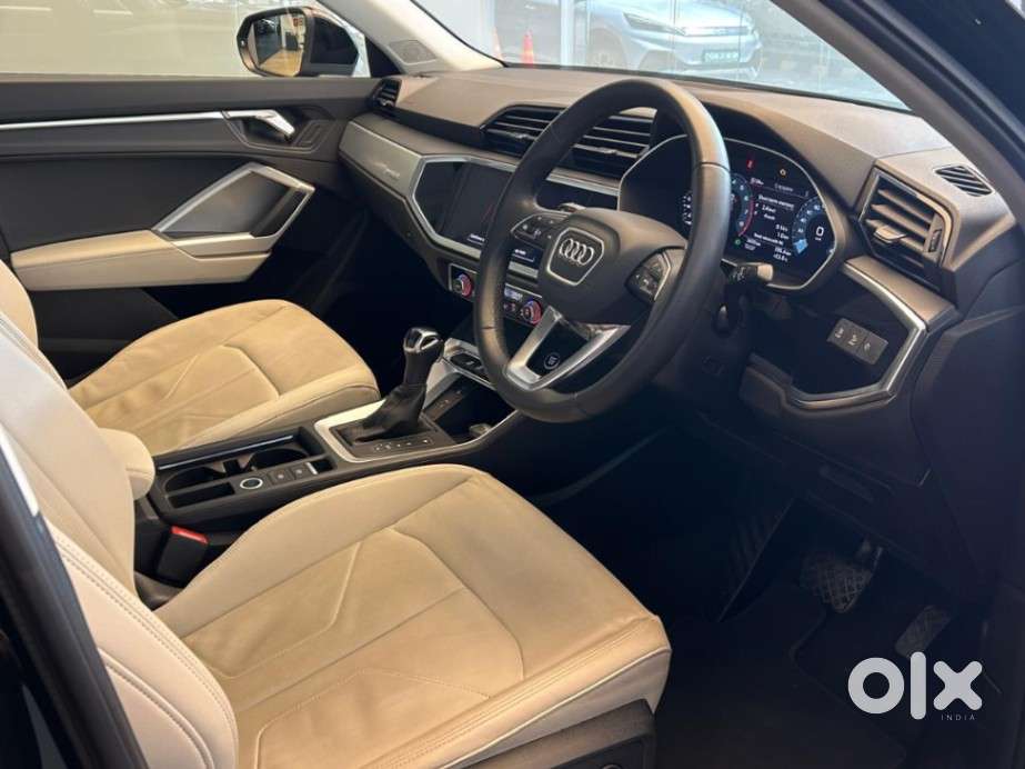 Audi Q3 40 Tfsi Premium Plus, 2025, Petrol