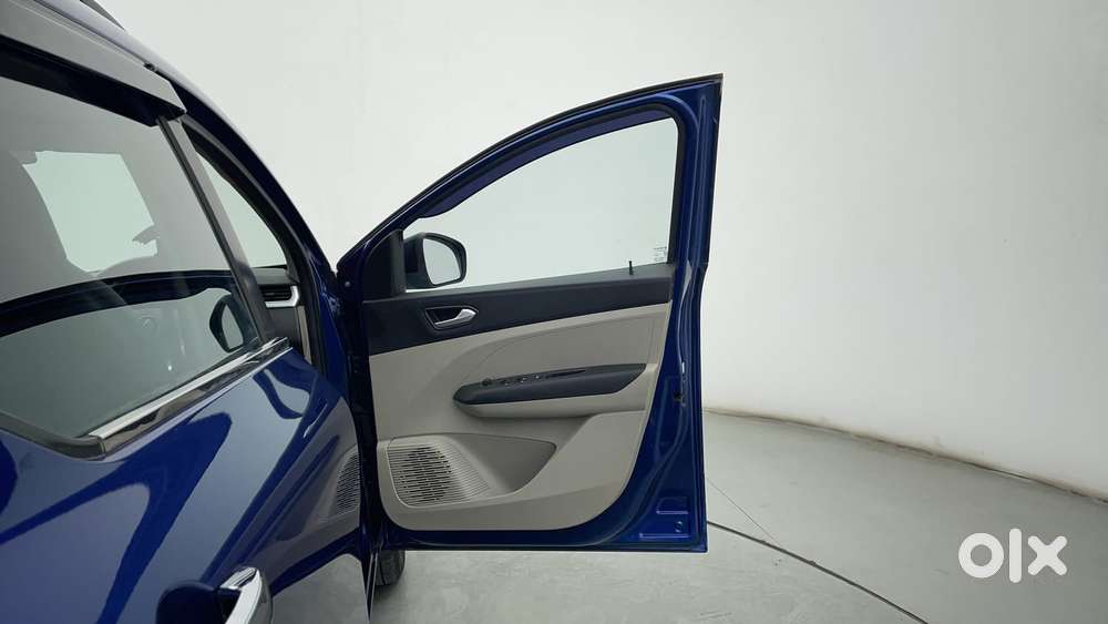 Renault Triber Rxz Easy-r Amt, 2022, Petrol