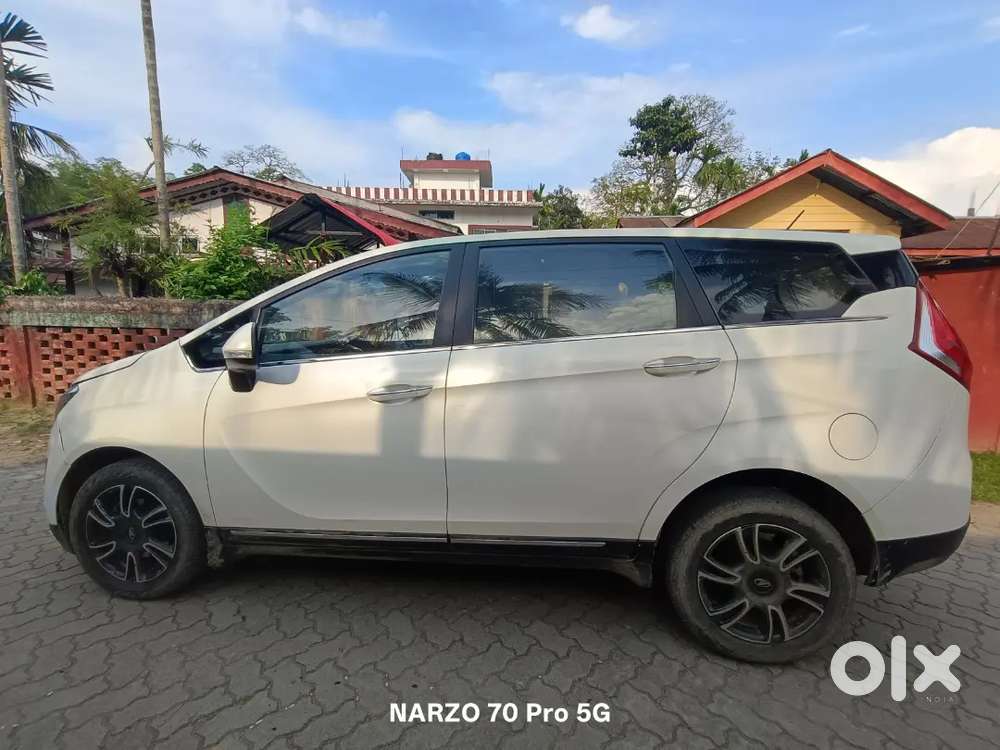 Title - * Car Model - Mahindra Marazzo M8
* 56275 Km Driven