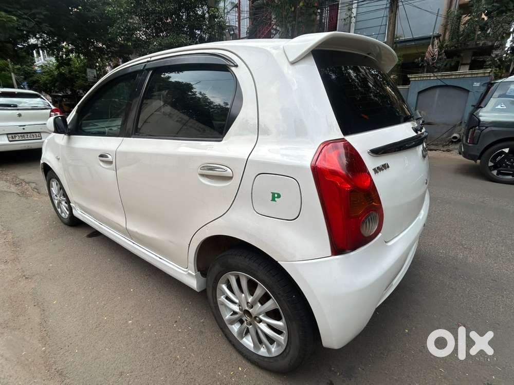 Toyota Etios Petrol Manual 2012