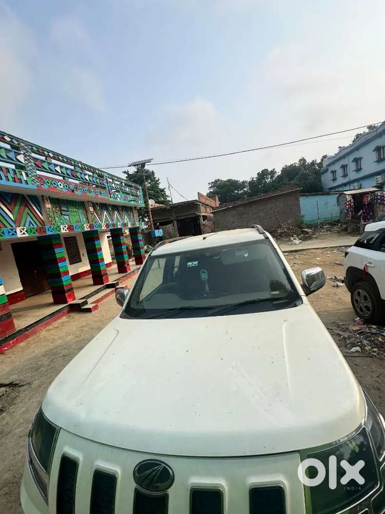 Mahindra Tuv 300 2018