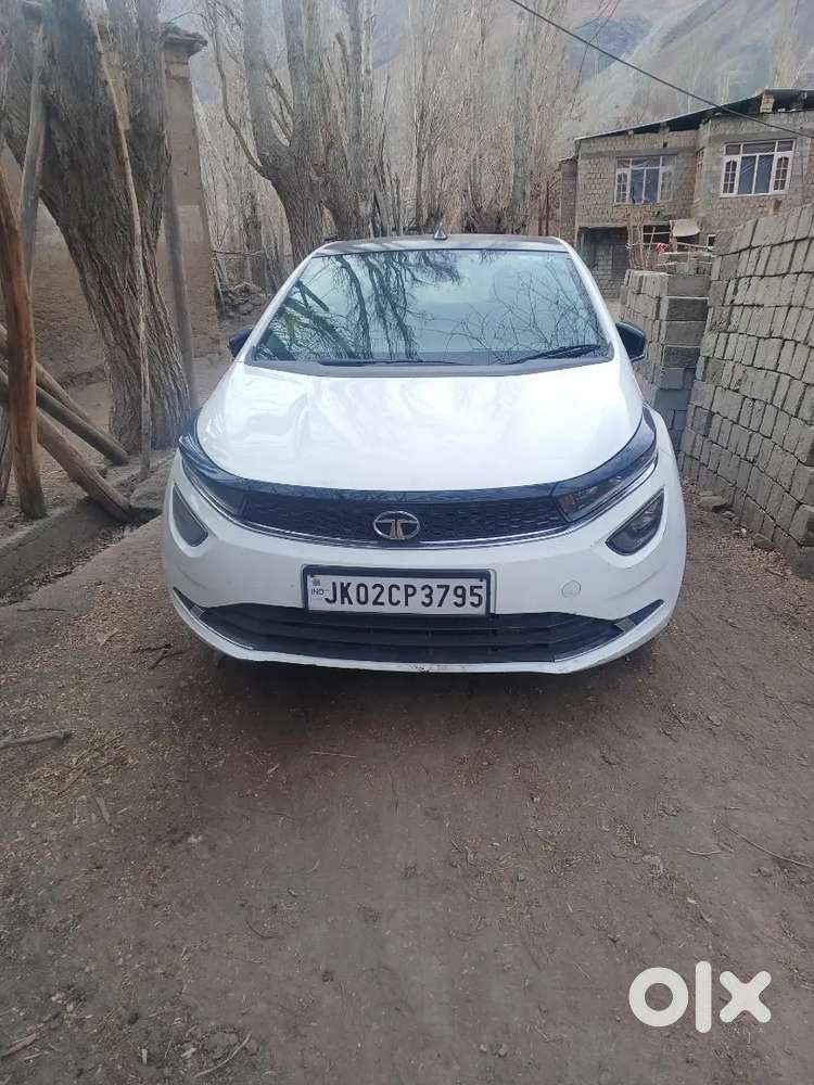 Tata Altroz 2020 Petrol Good Condition..2nd Top Model