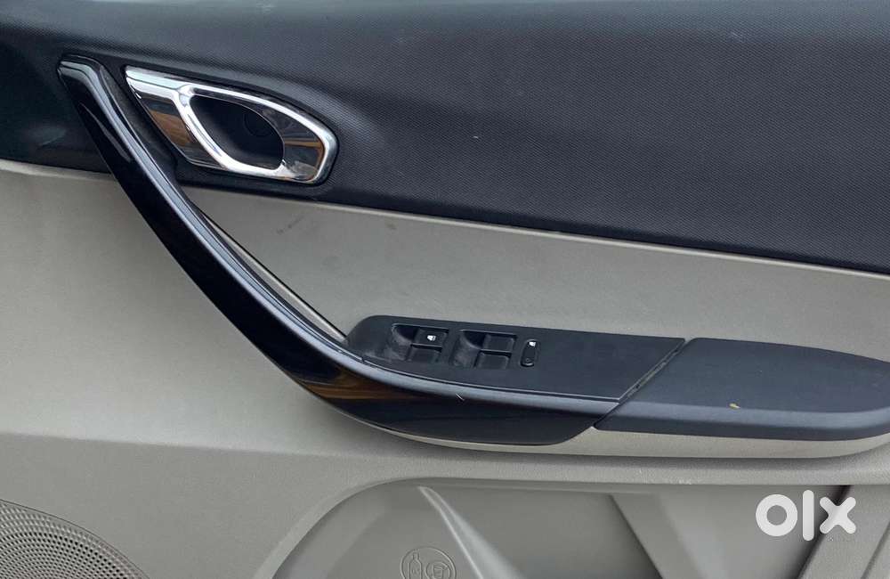 Tata Tiago 1.2 Revotron Xz, 2018, Petrol