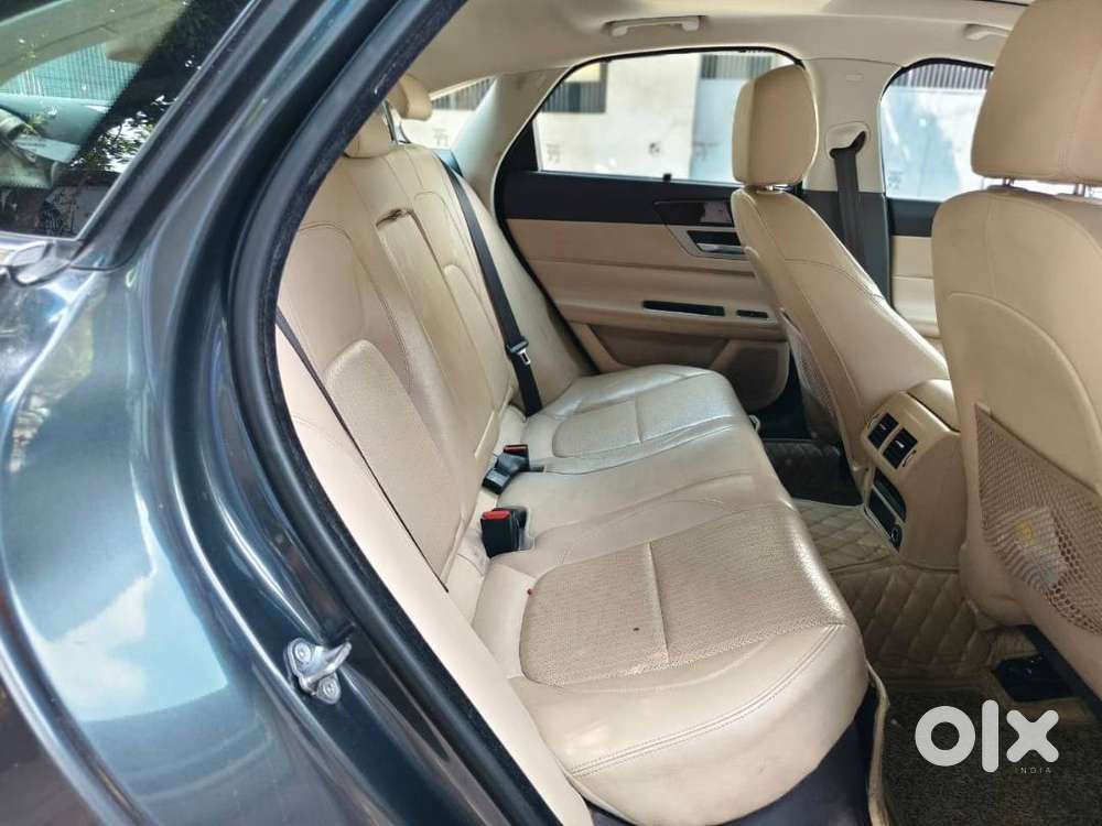 Jaguar Xf 2017 Diesel 75000 Km Driven