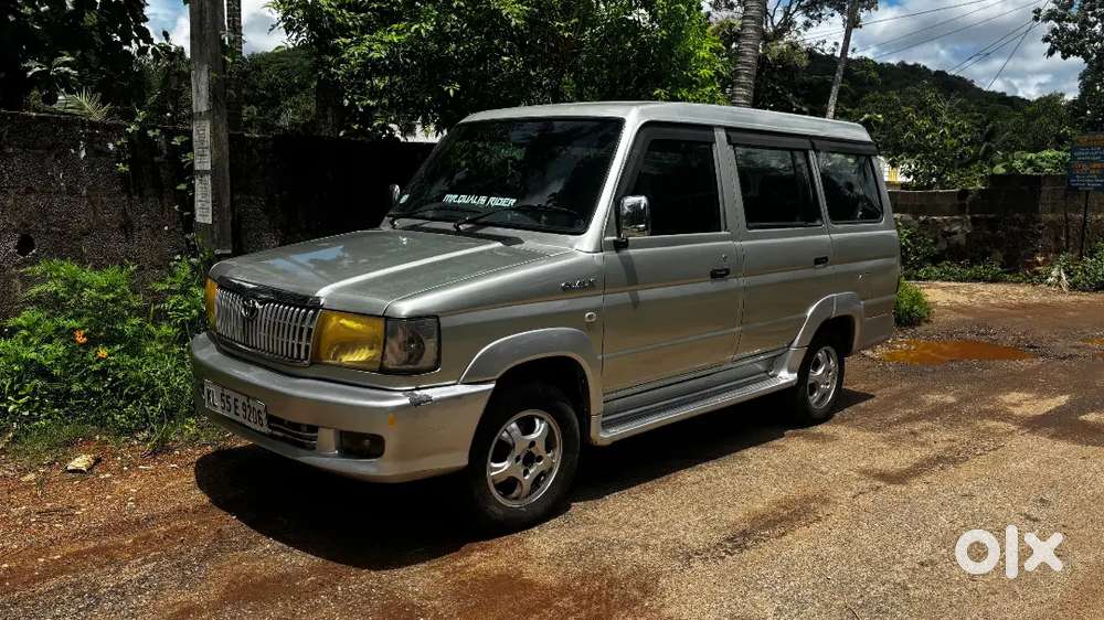 Toyota Qualis 2002 Diesel Well Maintained