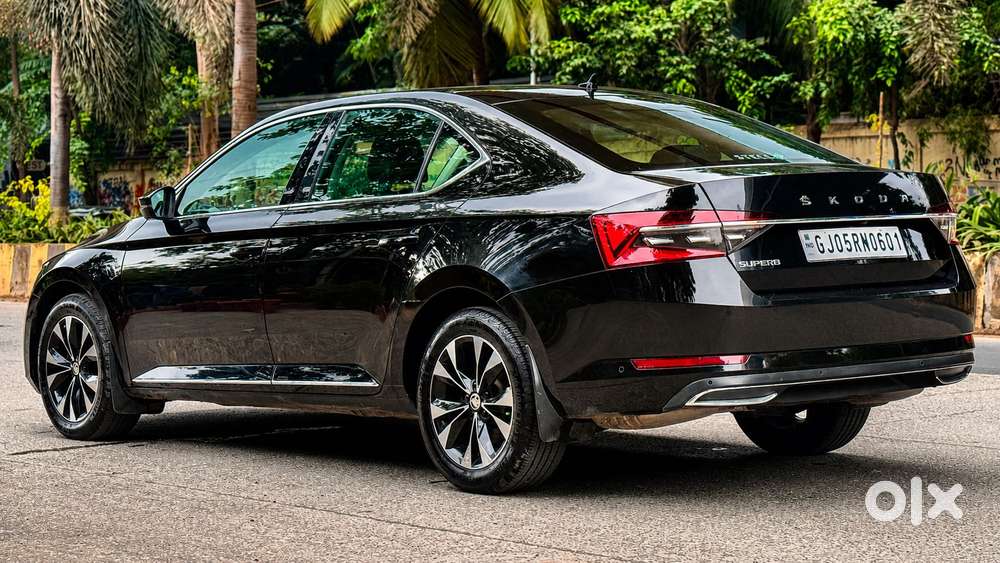 Skoda Superb 2.0 Tsi At L&k, 2021, Petrol