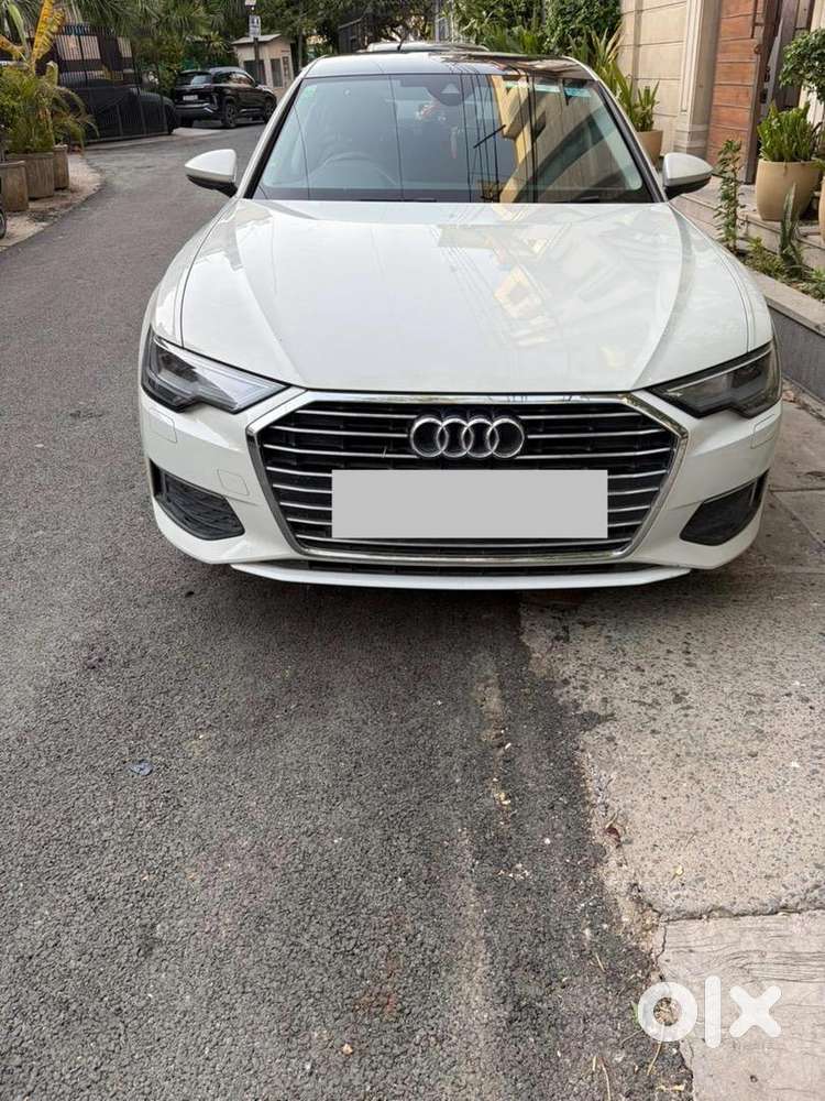 Audi 2022 Petrol Automatic - Superb