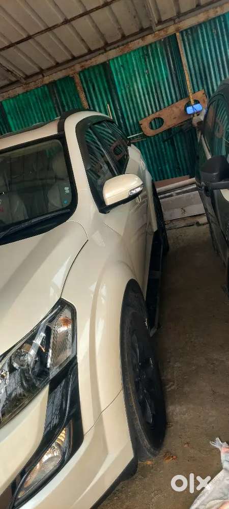 Mahindra Xuv500 2019 Diesel 90000 Km Driven