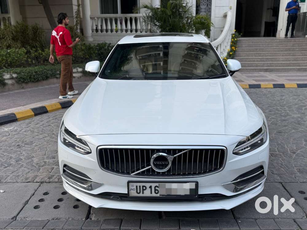Volvo S90 D4 Momentum, 2019, Diesel