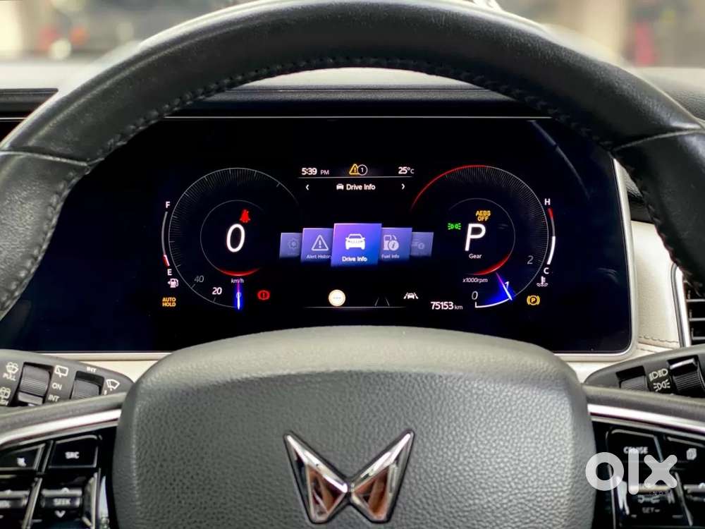 Mahindra Xuv700 2.2 Ax 7 Diesel At Luxury Pack Str Awd, 2023, Diesel