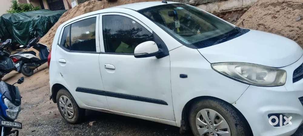 Hyundai I10 Sportz 2013 Petrol Manual