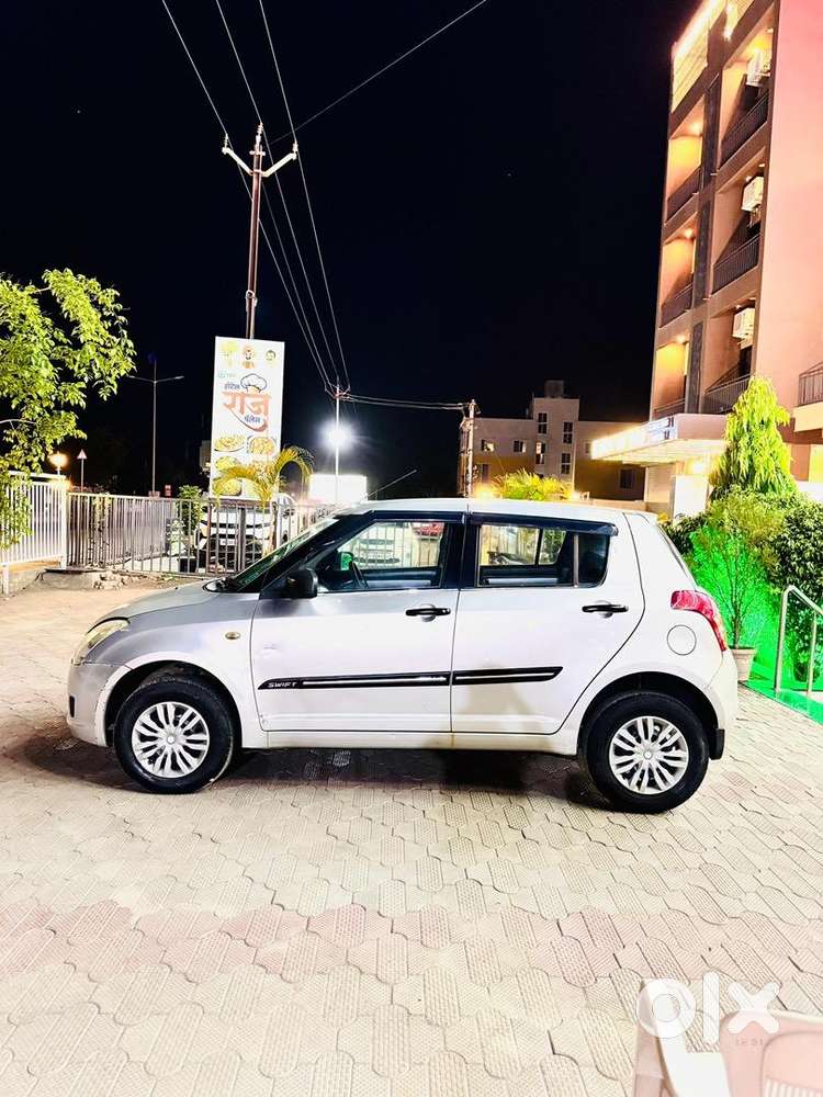Maruti Suzuki Swift 2010 Petrolvxi. Well Maintained