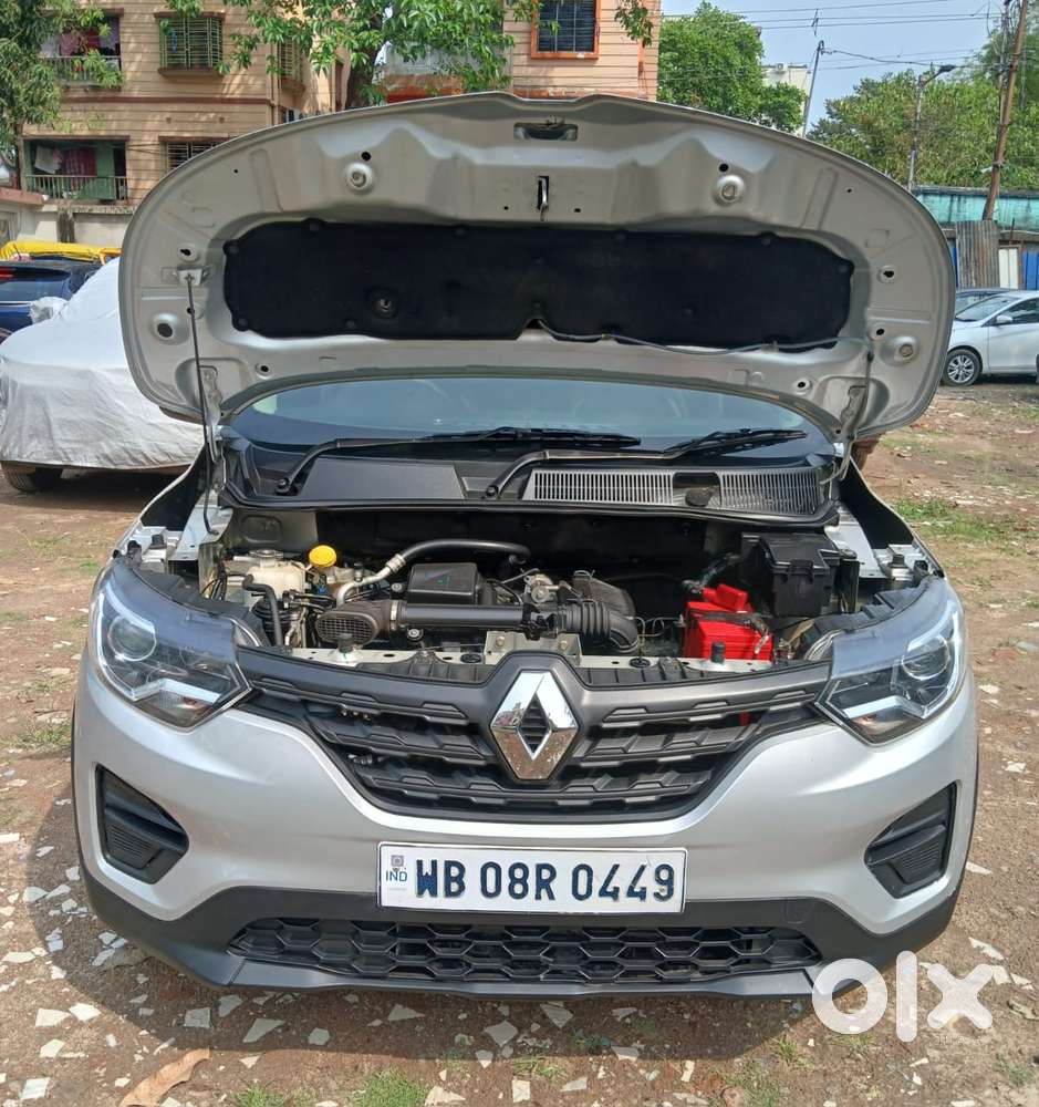 Renault Triber Rxt, 2023, Petrol