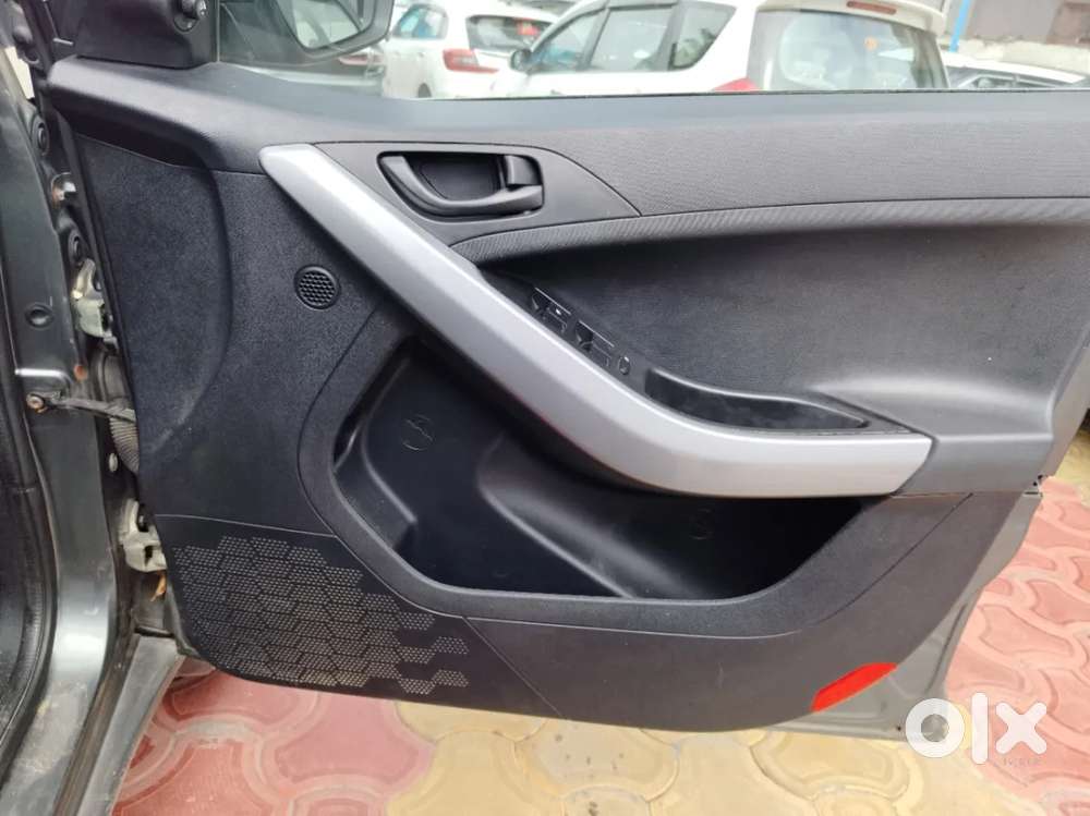 Tata Nexon 1.2 Revotron Xm (s), 2021, Petrol