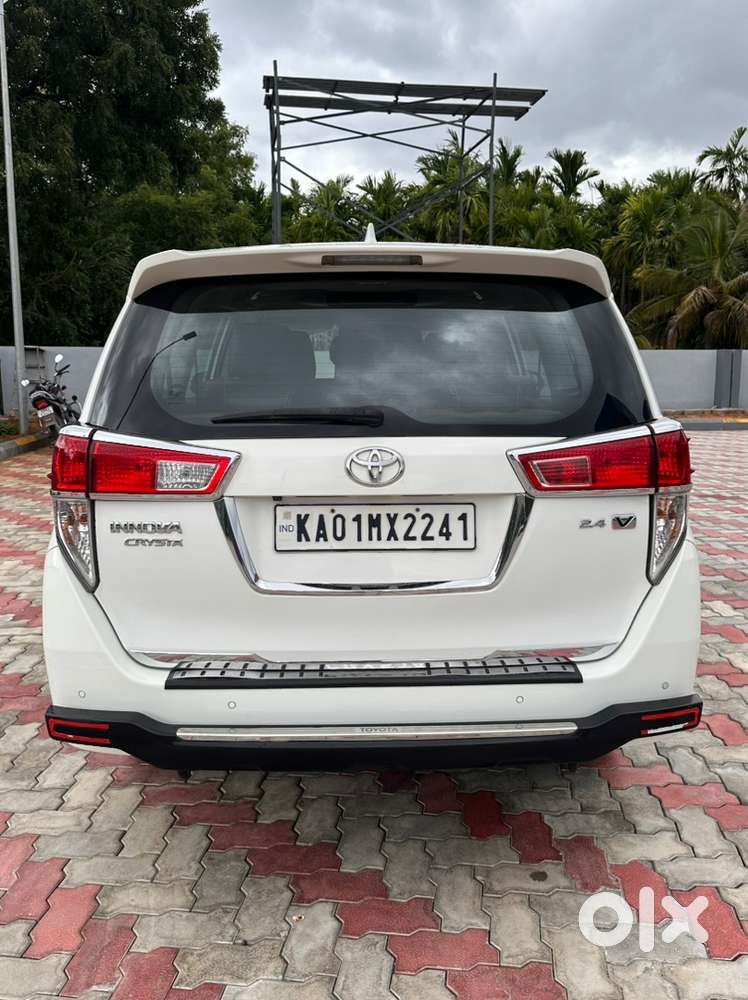 Toyota Innova Crysta 2022