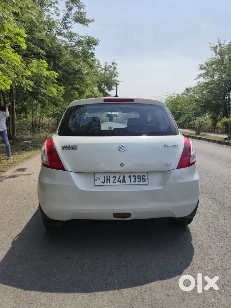 Maruti Suzuki Swift 2017 Petrol 67200 Km Driven