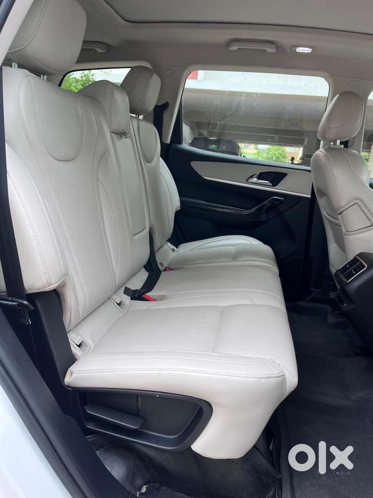 Mahindra Xuv700 2.2 Ax 7 Diesel Mt Str, 2022, Diesel
