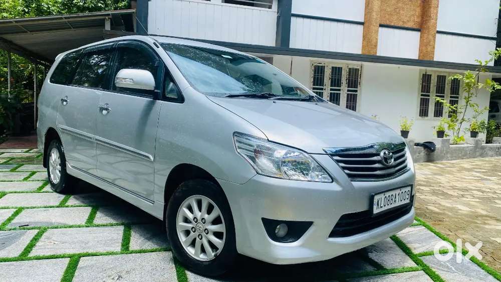 Toyota Innova 2013 Diesel 145000 Km Driven