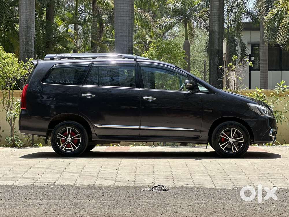 Toyota Innova 2.5 Z Diesel 7 Seater Bs Iv, 2014, Diesel
