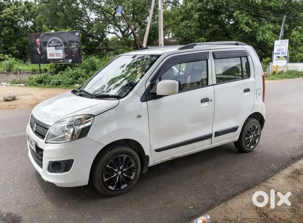 Maruti Suzuki Wagon R 1.0 2017 Petrol 124258 Km Driven