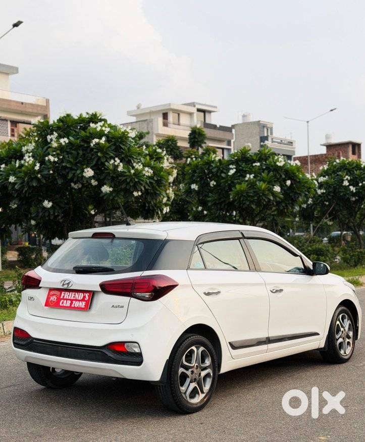 Hyundai I20 Petrol Asta Option, 2018, Petrol