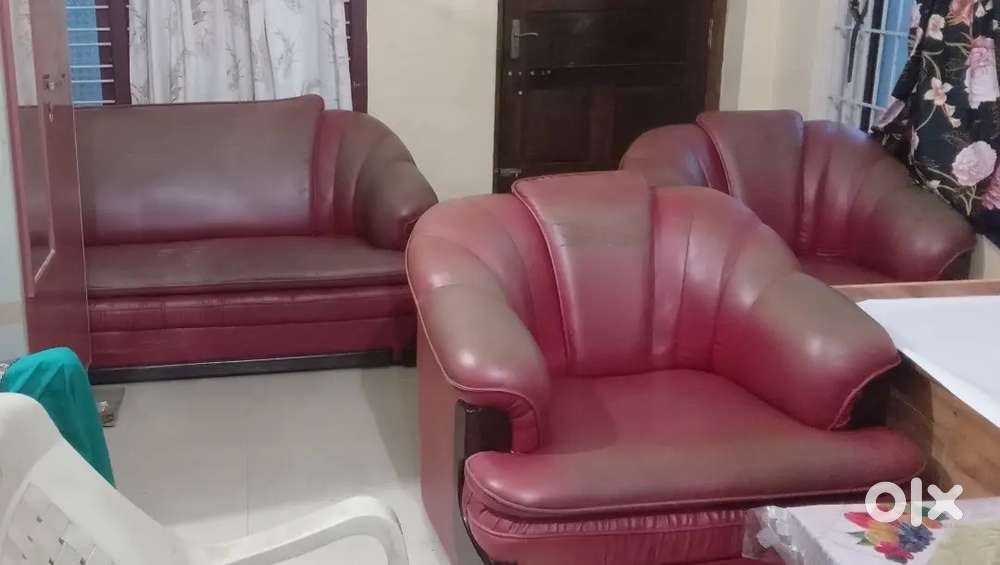Godrej sofa 3+1+1