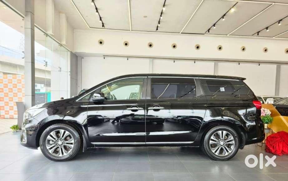 Kia Carnival Premium, 2020, Diesel