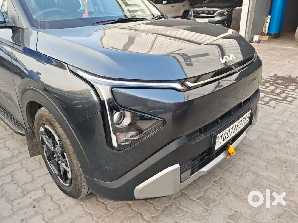 Kia Carens Clavis