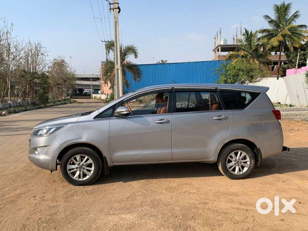 Toyota Innova Crysta 2.4 G Mt 8s, 2017, Diesel