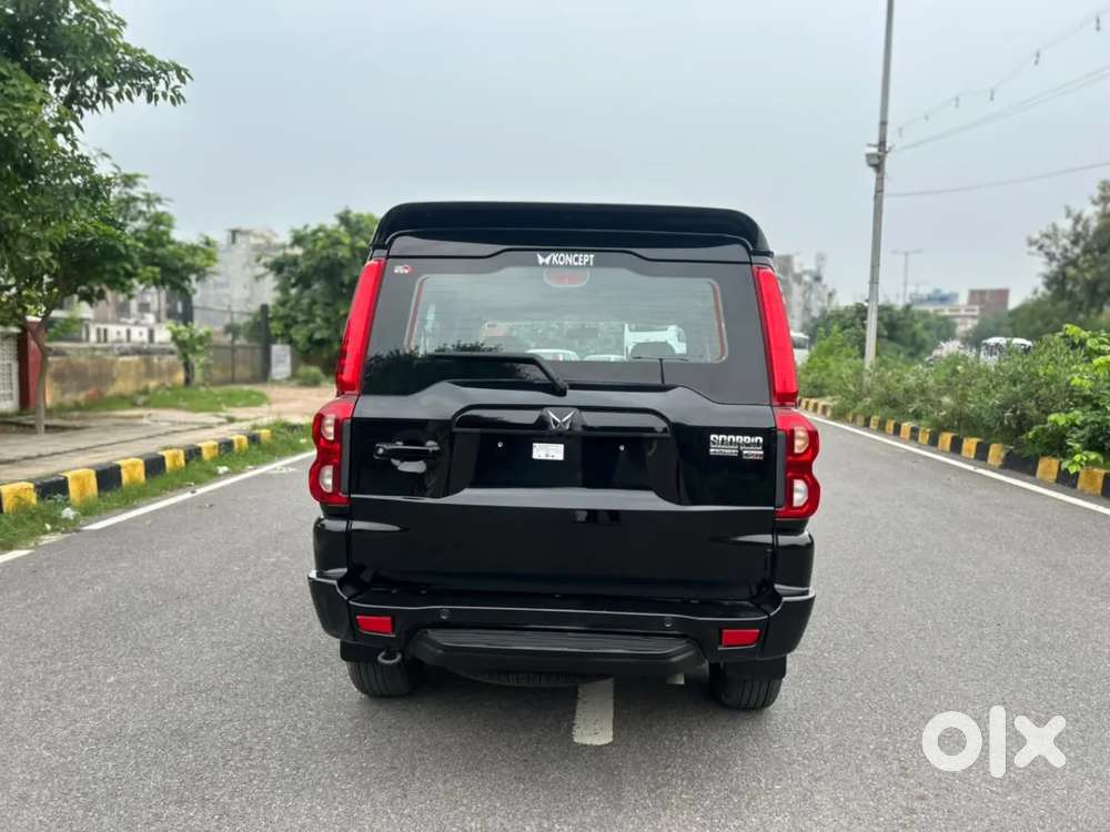 Mahindra Scorpio Classic, 2026, Diesel