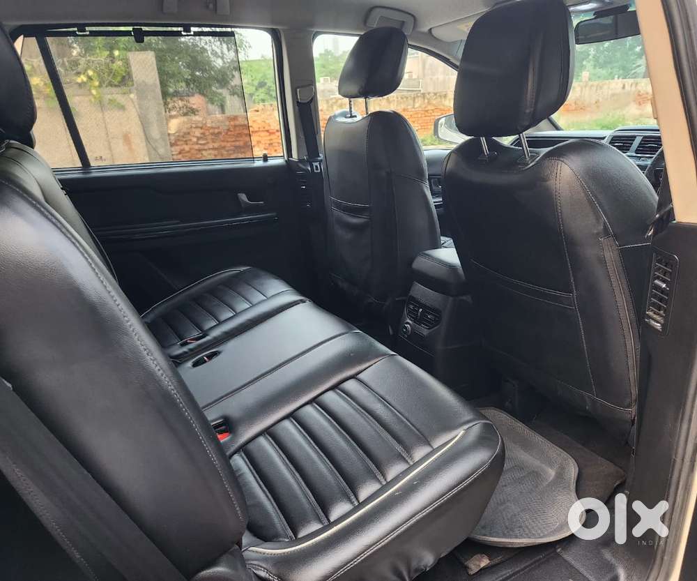 Tata Hexa 2.2 Xe 4x2 7 Str, 2017, Diesel