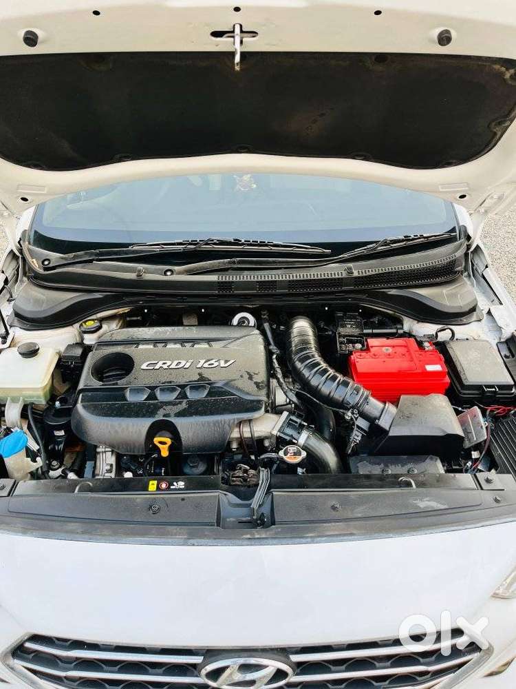 Hyundai Verna Crdi 1.6 At Ex, 2018, Diesel