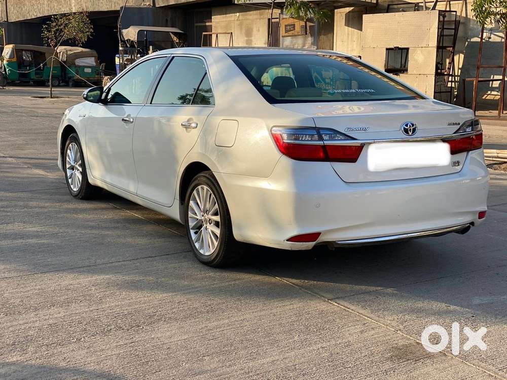 Toyota Camry 2016 Petrol Well Maintained