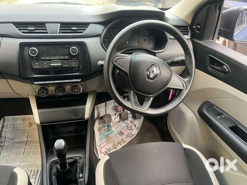 Renault Triber Rxl, 2023, Petrol