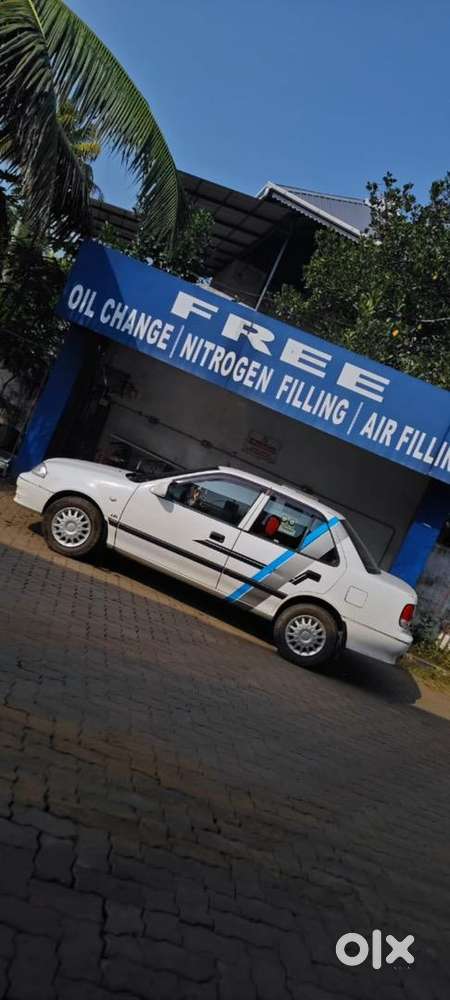 Maruti Suzuki Esteem 2004