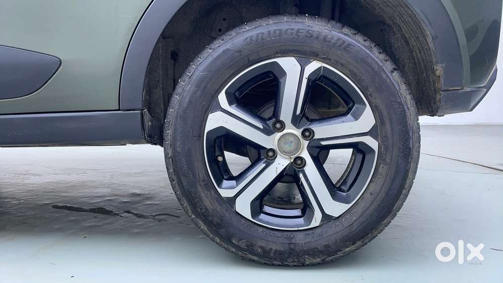Tata Nexon 1.2 Revotron Xza Plus, 2022, Petrol