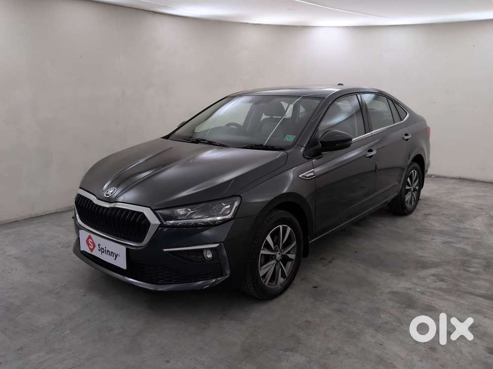 Skoda Slavia Style 1.0l Tsi At, 2023, Petrol