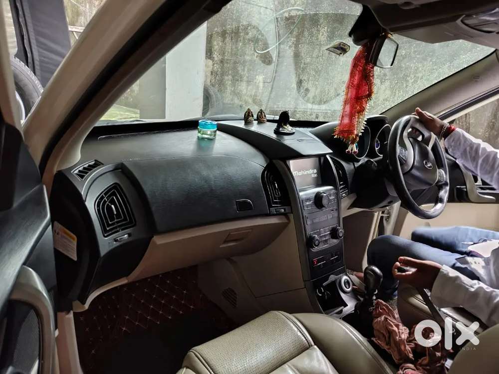 Mahindra Xuv500 2015