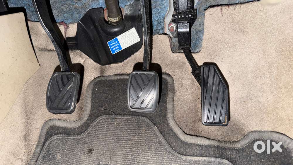 Maruti Suzuki Swift Dzire Zxi + Mt, 2017, Petrol