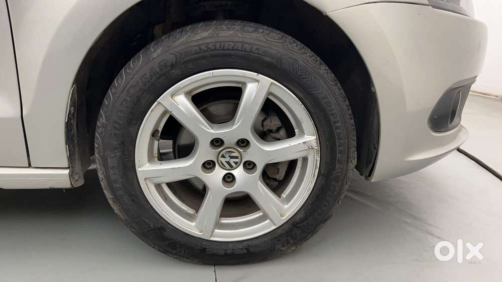 Volkswagen Vento 2010-2013 Petrol Highline, 2013, Petrol