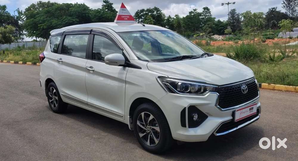 Toyota Rumion V Mt, 2024, Petrol