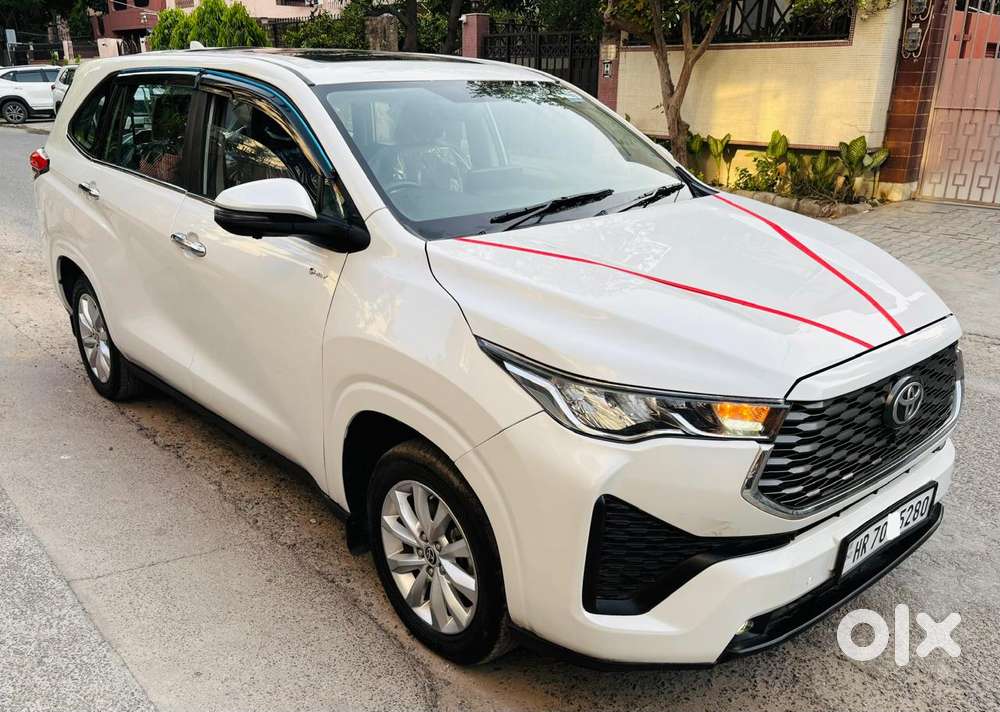 Toyota Innova Hycross 2.0 Vx (o) Hybrid 7 Str, 2025, Cng & Hybrids