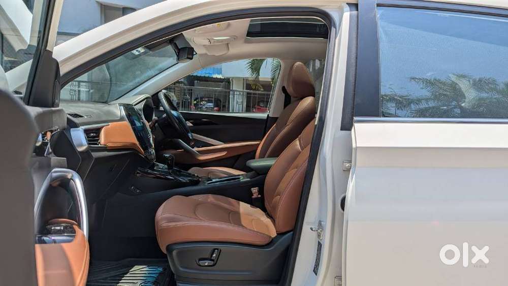 Mg Hector Plus Sharp Pro 1.5 Turbo Petrol Cvt 6 Str, 2022, Petrol