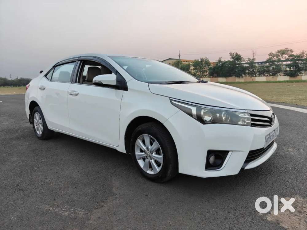 Toyota Corolla Altis 1.8 G Cvt, 2016, Petrol