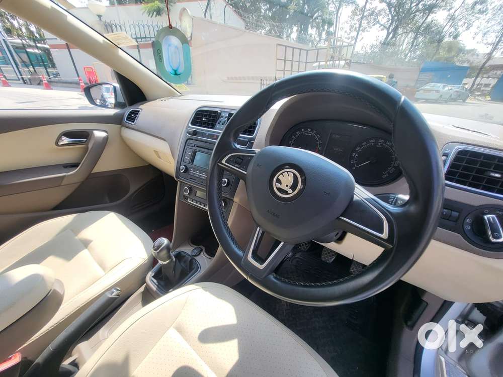 Skoda Rapid [2016-2021] 1.6 Mpi Style Plus, 2015, Diesel