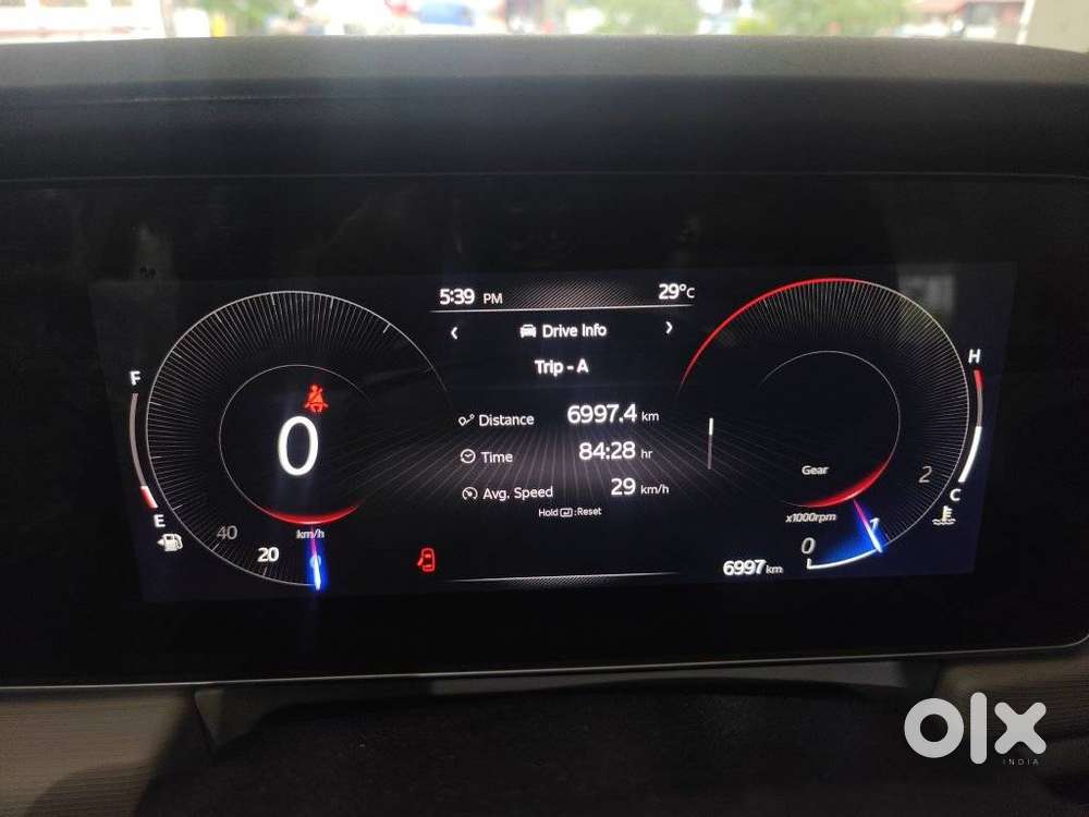 Mahindra Xuv700 2.2 Ax 5 Diesel Mt 7 Str, 2025, Diesel
