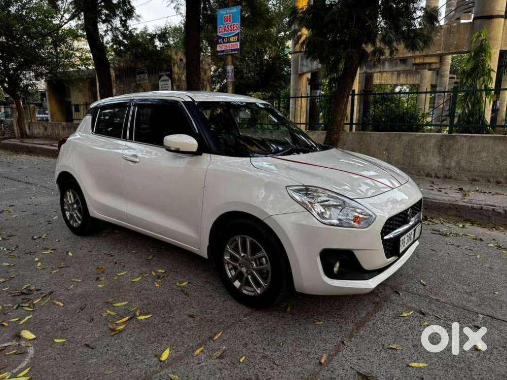 Maruti Suzuki Swift 1.3 Zxi, 2023, Petrol