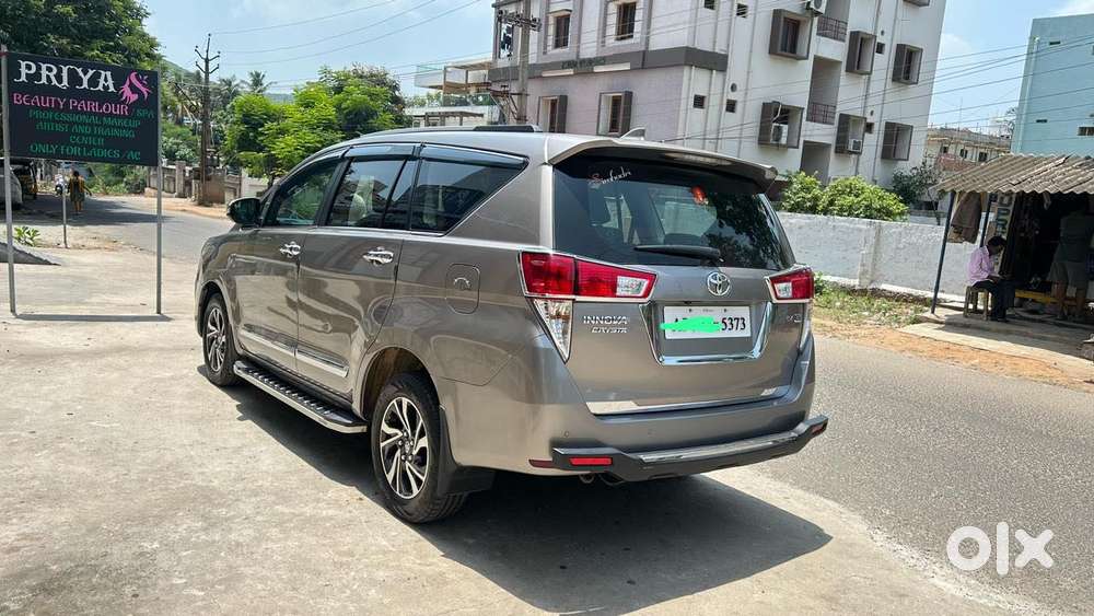 Toyota Innova Crysta