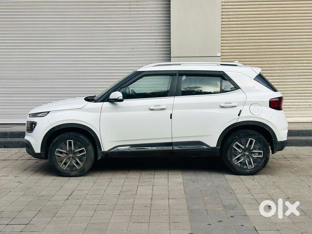 Hyundai Venue Sx Mt, 2021, Petrol