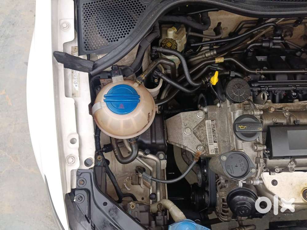 Volkswagen Polo Petrol Highline 1.2l, 2016, Petrol